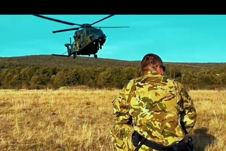 Ilyen volt a helikopter pilóták »Top-Gun-ja« Pápán - Videó