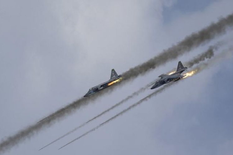 Iszlám Állam - Ismeretlen eredetű légitámadás érte a terrorszervezet állásait Líbiában 