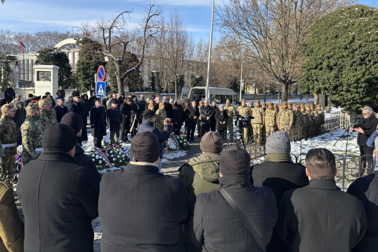 A doni katasztrófa hőseire emlékeztek Pápán