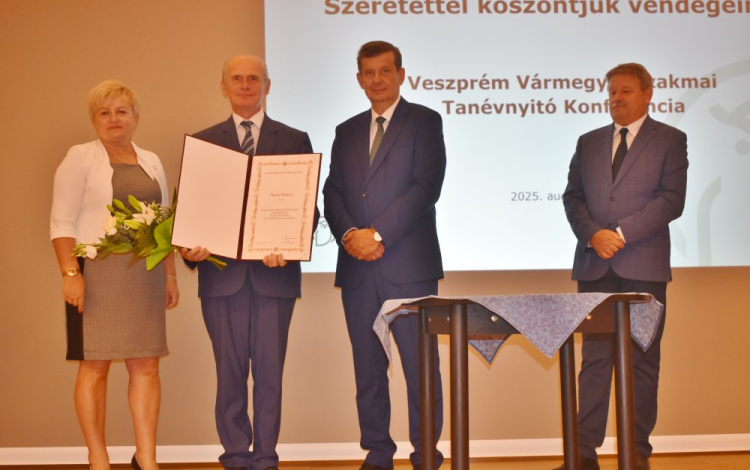 Miniszteri elismerésben részesült Venczel Csaba