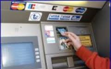 Aláírásgyűjtésbe kezdenek a bankautomata visszaállításáért