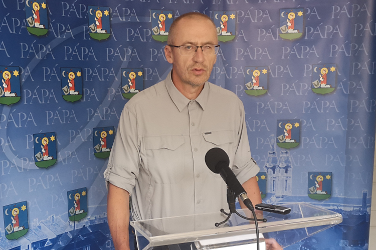 Áldozó Tamás: Jó állapotban esett át a járványon a város