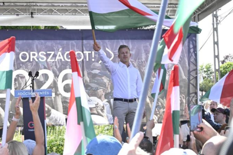 Magyar Péter: békés, emberséges és működő Magyarországot építünk