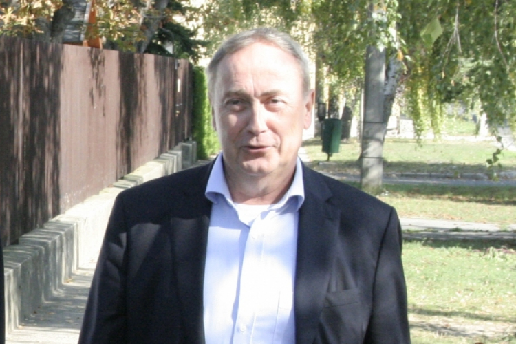 Hivatalos: Dr. Kovács Zoltánt indítja a Fidesz az áprilisi választáson 