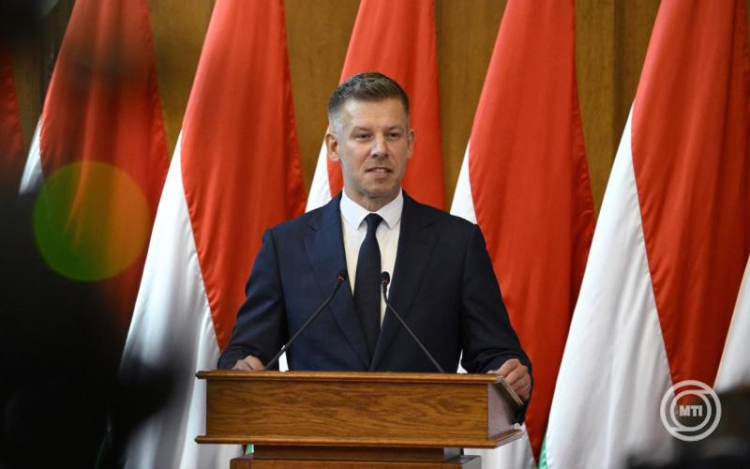 Magyar Péter: várjuk az ügyészségi tájékoztatót a Fidesznél történt házkutatás ügyében