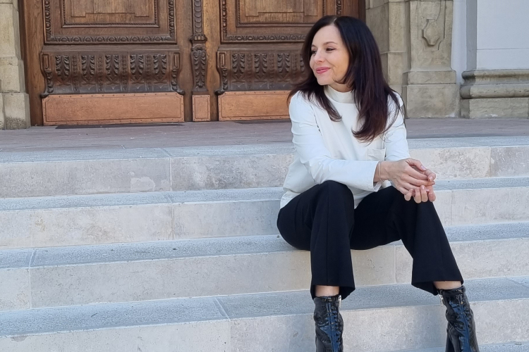 Elsőként Pápán mutatja be új műsorát Zséda!