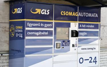 A MÁV-Volán csoport 37 forgalmas állomására telepítenek GLS csomagautomatát