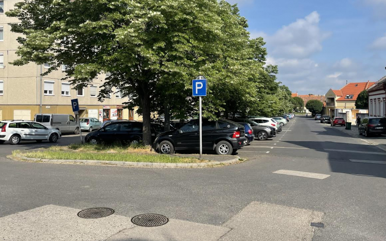 Visszaállt a korábbi parkolási rend a Bástyán