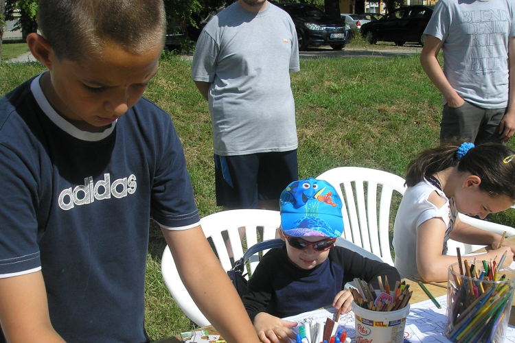 Rendőrök az örömfutáson és a lakótelepi napon