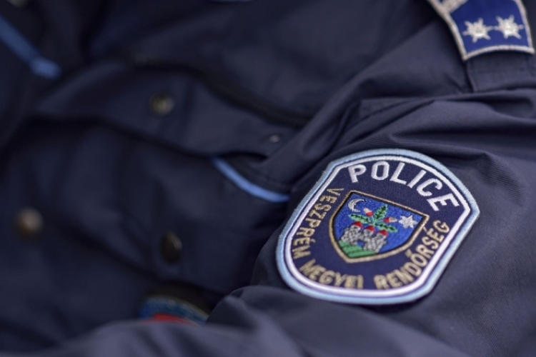 Fokozott ellenőrzéseket tartanak a rendőrök a pápai járás területén