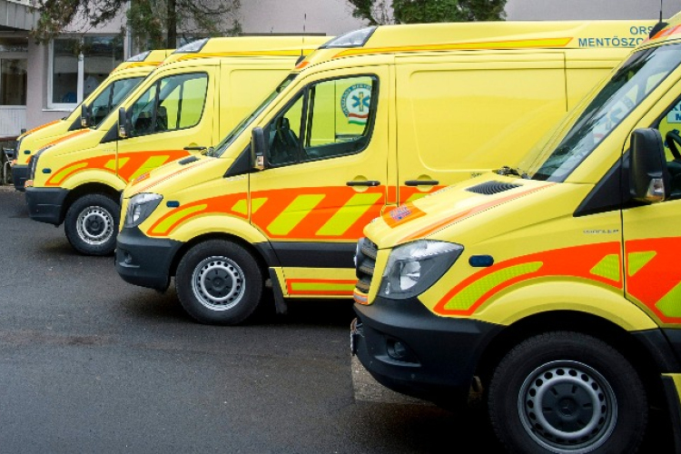 Közel másfél évvel csökkent a mentőautók átlagéletkora