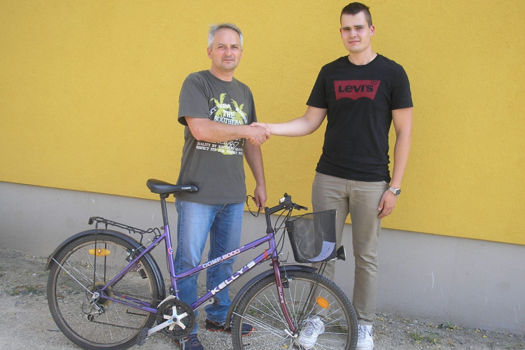 Piacon árulta a lopott kerékpárt
