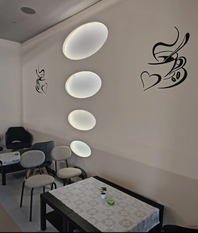 Szomszéd Kávézó és Rendezvényhelyszín - Pápa