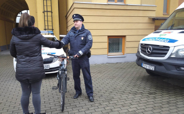 Több lépcsőházba is betört a pápai férfi, kerékpárokat lopott el