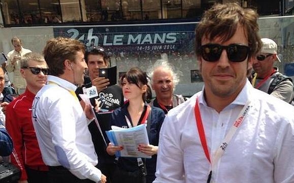 Fernando Alonso is rajthoz áll a Le Mans-i 24 órás versenyen