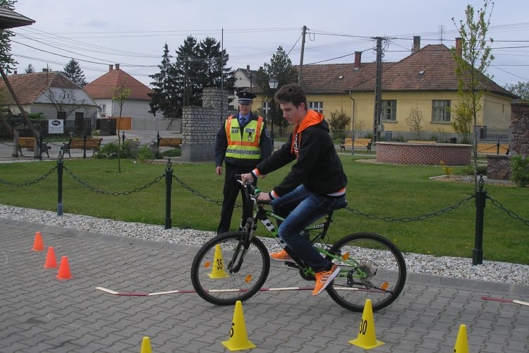 Közlekedésbiztonsági délelőtt Nemesszalókon