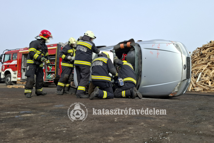 Szoros verseny a veszprémi tűzoltóversenyen