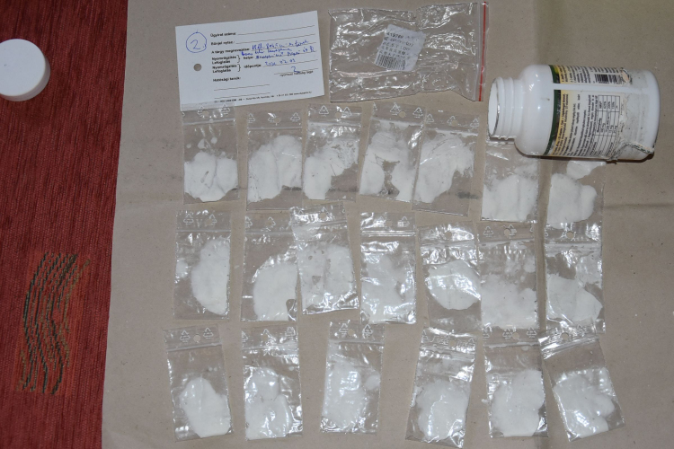 Kivonták a forgalomból a kábítószer-terjesztőt a pápai rendőrök