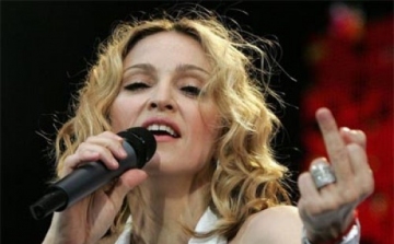 Sajátmagát alázza porig Madonna