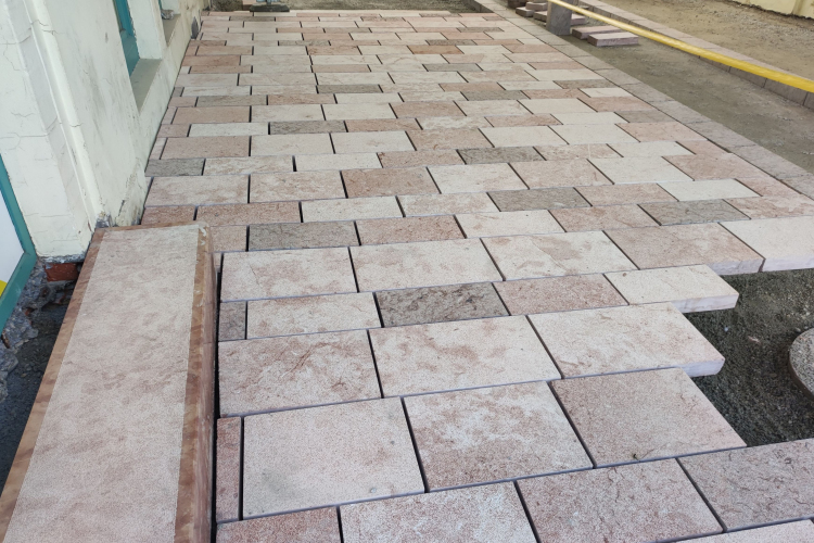 Látványos szakaszába lépett a Kossuth utca megújítása