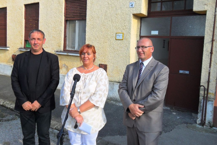 Kezdődhet a munka - 90 millióból 28 hajléktalannak lesz hajléka