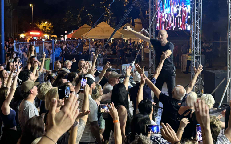 A Vad Fruttik koncertje és a hagyományos tűzijáték zárta a Játékfesztivált