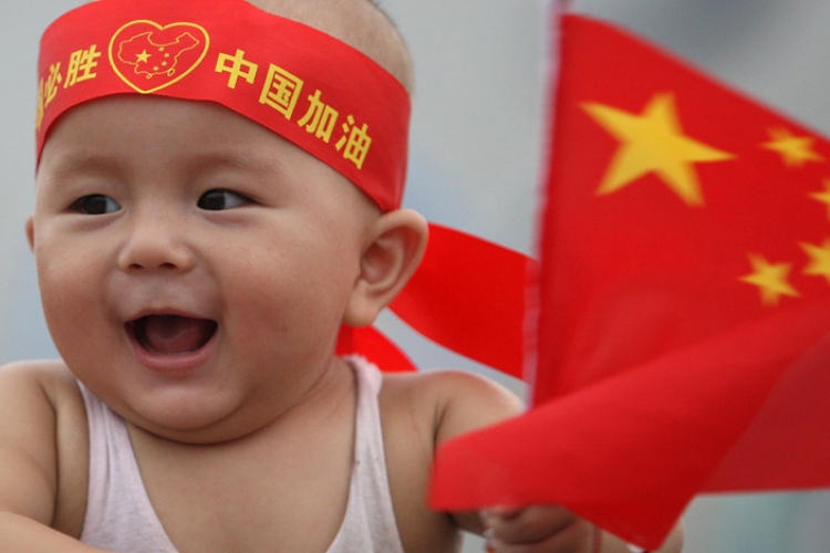 Több száz csecsemőt szabadítottak ki gyermekkereskedőktől Kínában