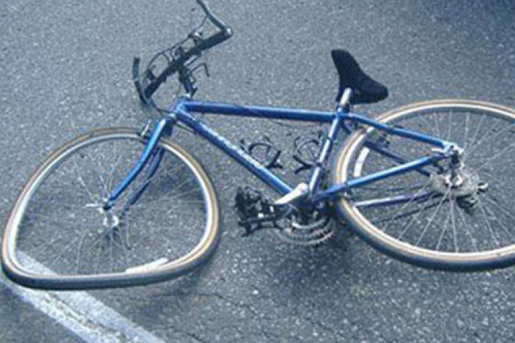 Idős kerékpárost gázoltak