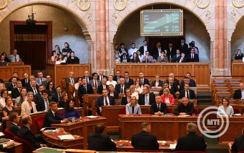 Financial Times: a korábban lehetségesnek tartottnál is sokkal nagyobb léptékű rendszerváltás zajlik Magyarországon