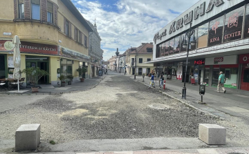 Hétfőn folytatódik a Kossuth utca rekonstrukciója