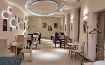 Kultúrkávézó nyílt Pápán