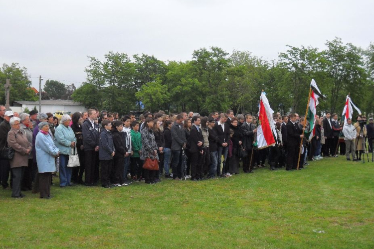 Az összetartozásunk örökké tart - Trianonra emlékezett a város