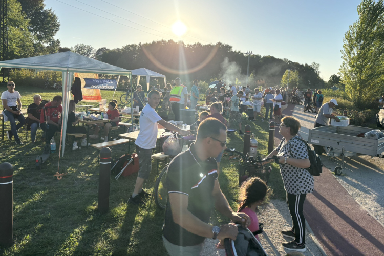 Kiváló idő, nagyszerű hangulat és több mint 400 ezer forint adomány