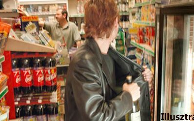 Anya és lánya együtt loptak