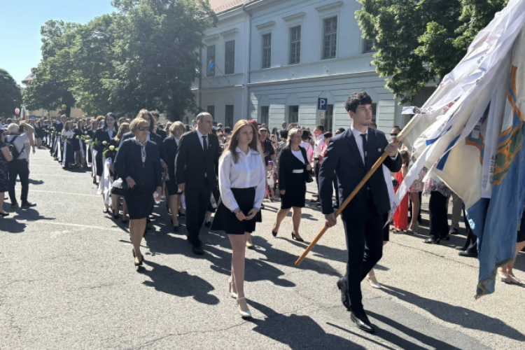 Forgalomkorlátozásokra kell számítani a városi ballagás miatt Pápán
