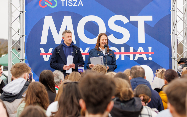 Ujvári Szilvia: A leghidegebb mindig hajnalban van – de jön a napfelkelte