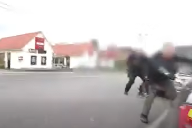 Mintegy 30 fogyasztót látott el kábítószerrel a Pápán lekapcsolt testvérpár