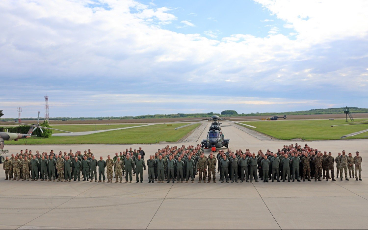 Megkezdődött a helikopteres gyakorlat Pápán