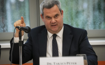 Takács Péter lett a Fidesz választókerületi elnöke Pápán