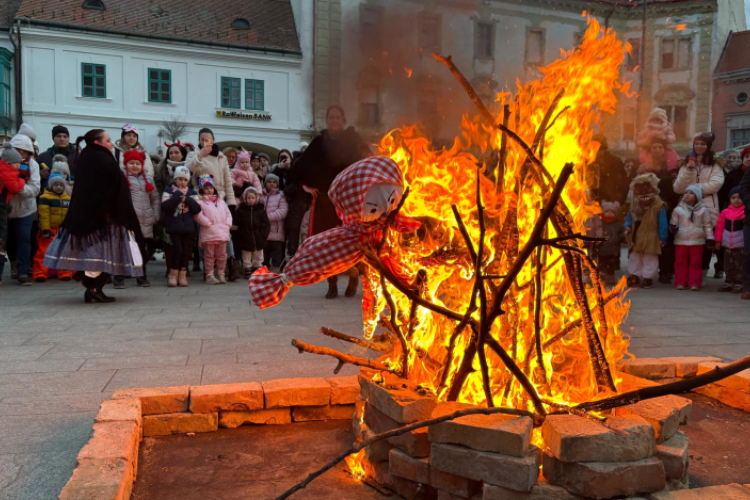 Télűző farsangi mulatságot tartanak a belvárosban