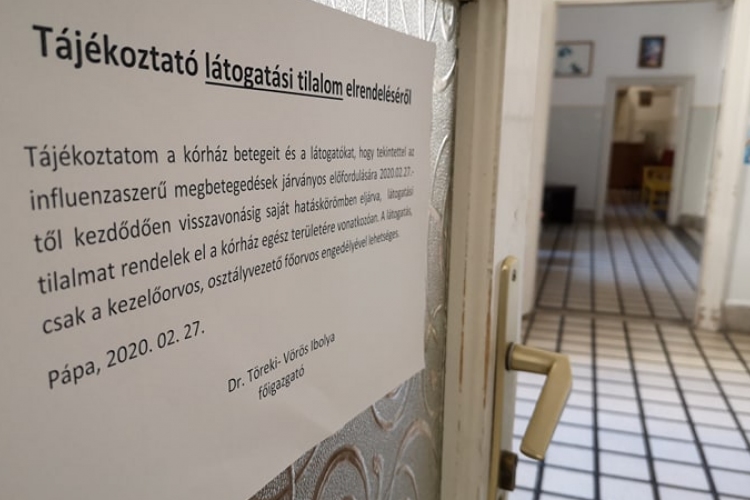 Látogatási tilalmat rendeltek el a pápai kórházban