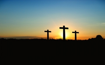 Nagypénteken Jézus kereszthalálára emlékeznek a keresztények