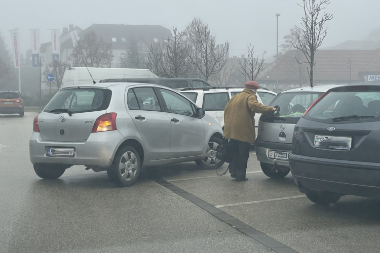 Sokan figyelmetlenek a közlekedésben, pedig az ünnep előtt megnő a forgalom