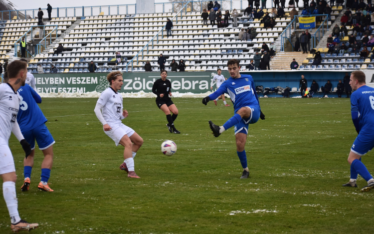 Vereséggel zárta az idei évet a Perutz
