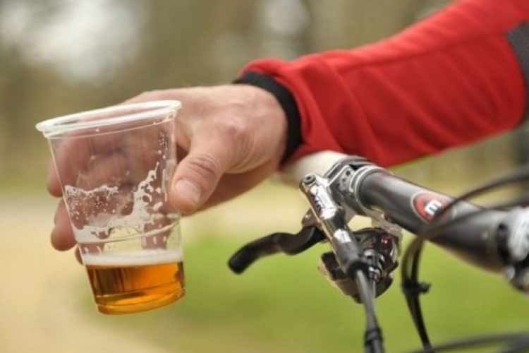 Ittasan kerékpározott 