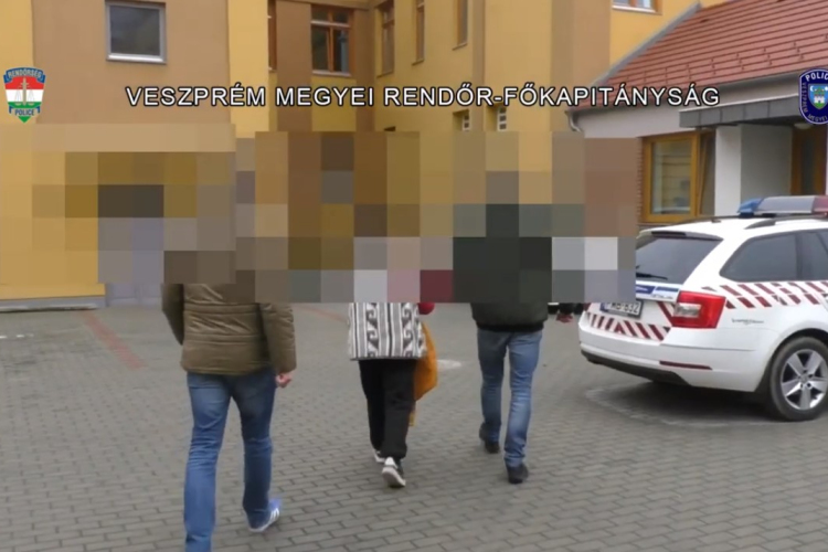 Budapesten bujkált a körözött pápai nő, a rendőrök elfogták