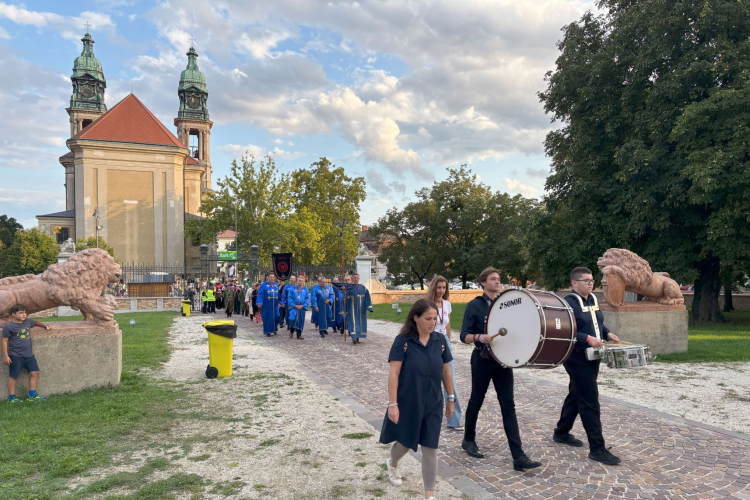 Pápai Cicege és Borfesztivál - Péntek - 2025