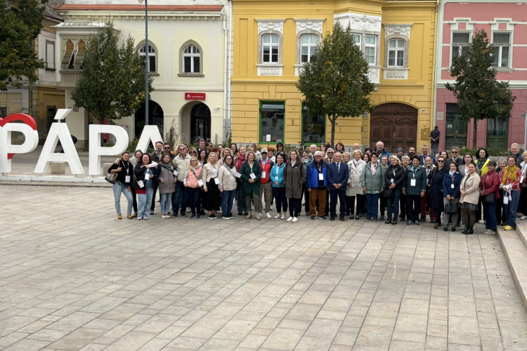 A Virágos Magyarország delegációja járt Pápán