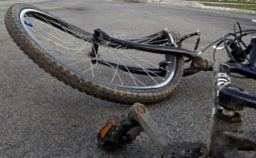 Két súlyos kerékpáros baleset is történt csütörtökön reggel Pápán