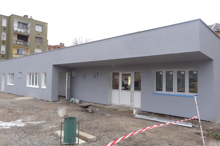 Hamarosan elkészül az orvosi rendelő felújítása a Huszáron